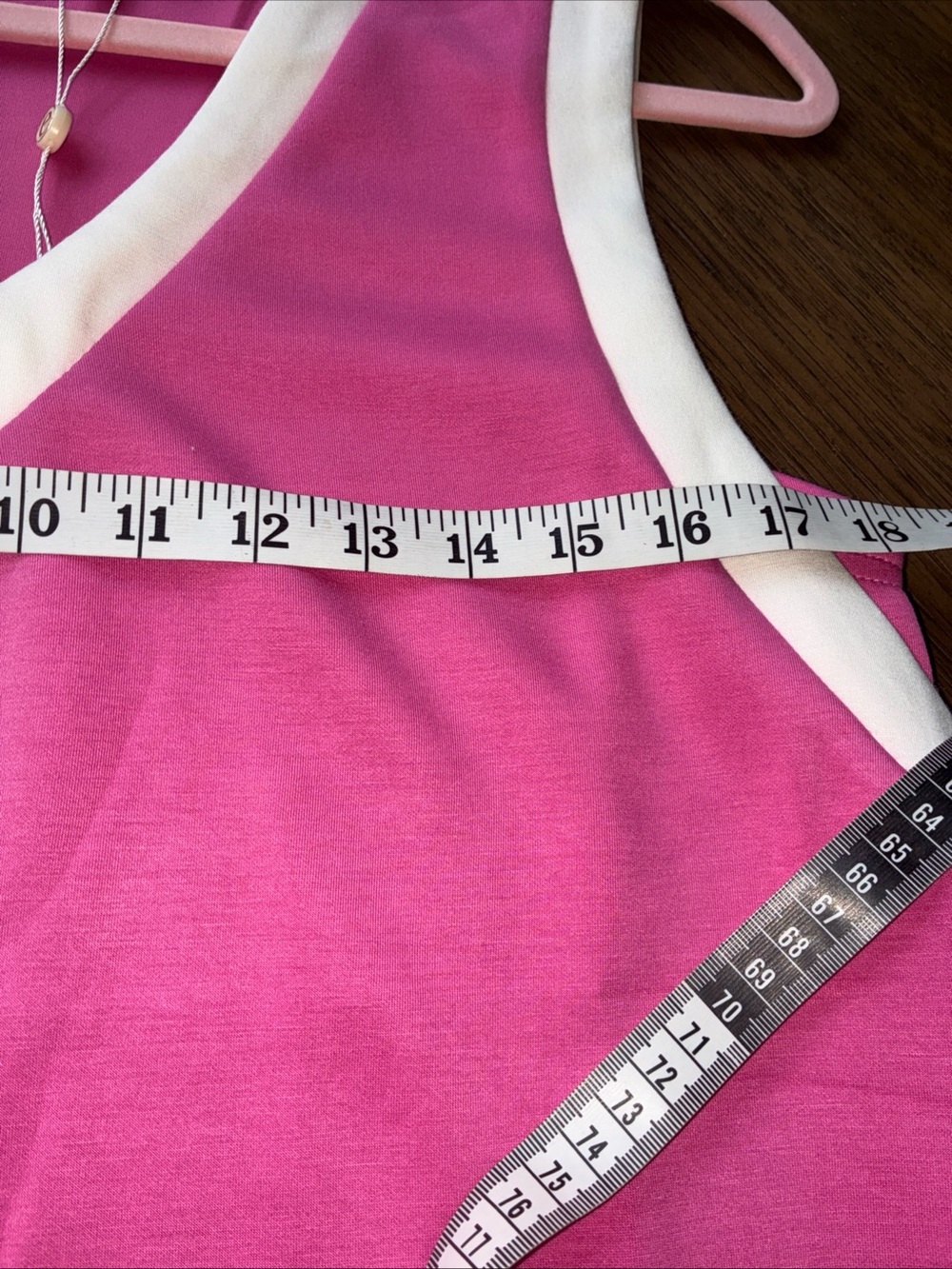 entro Hot Pink and White Sleeveless V-Neck Mini Dress - Picture 4 of 6